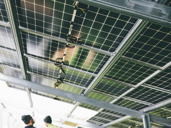 Solar Power Unplugged: Demystifying Kilowatts and Kilowatt Hours for Your Home’s Solar and Battery System